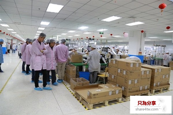 富士康車間探訪 揭秘小米4是怎麼煉成的