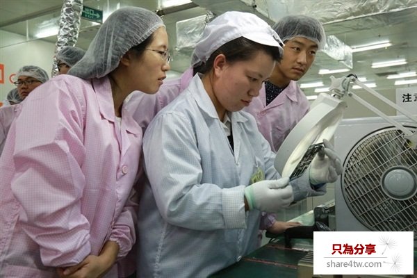 富士康車間探訪 揭秘小米4是怎麼煉成的